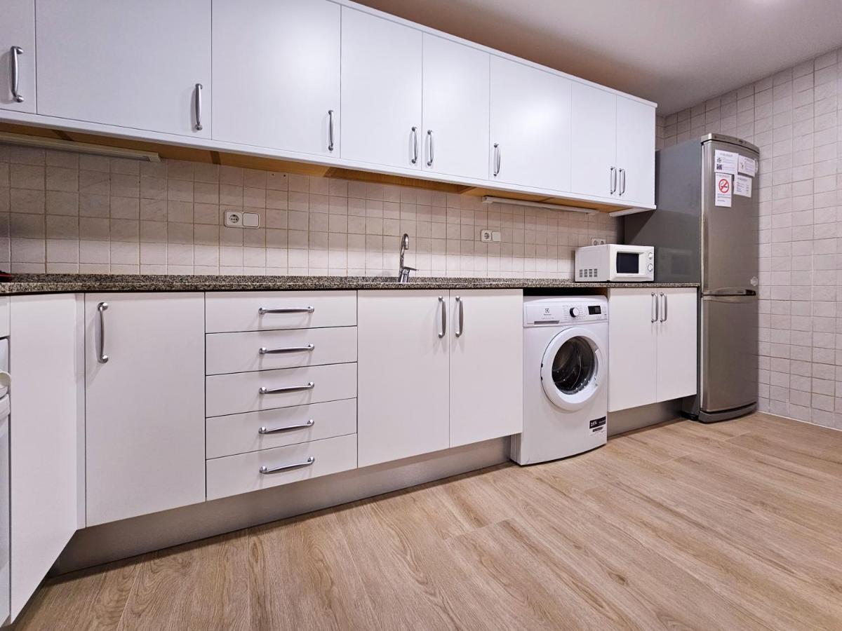 Classbedroom Park Gueell Apartment Barcelona Exterior photo